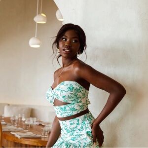 RUNAWAY AYLA CROP TOP GREEN